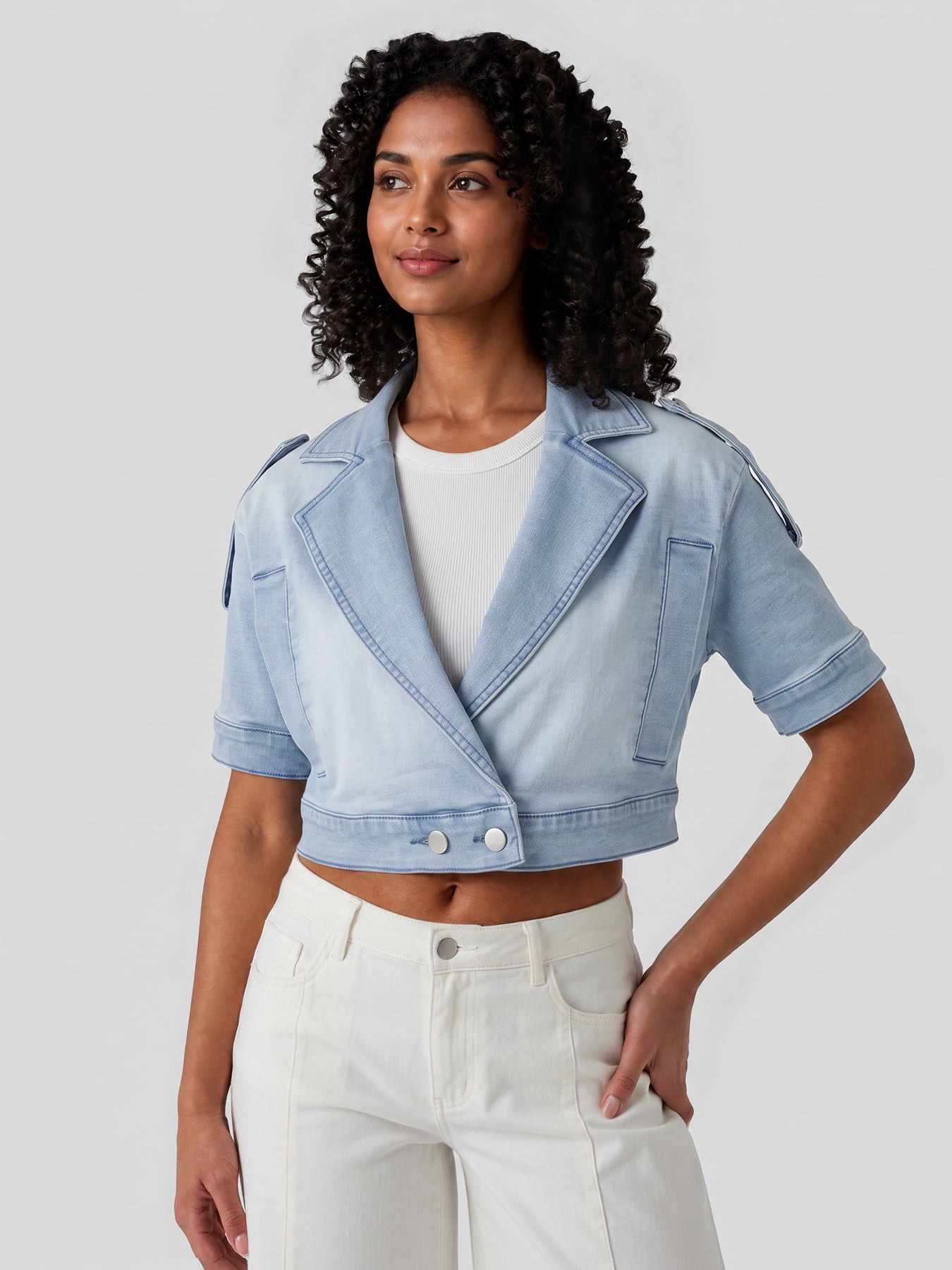 Cropped Short-Sleeve Denim Jacket in Light Wash