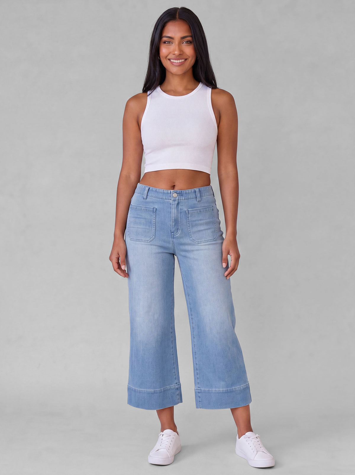Patch-Pocket Wide-Leg Jeans in Light Wash